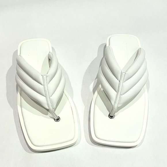 Steve Madden Boost Square Toe Flip Flops - Picture 6 of 7